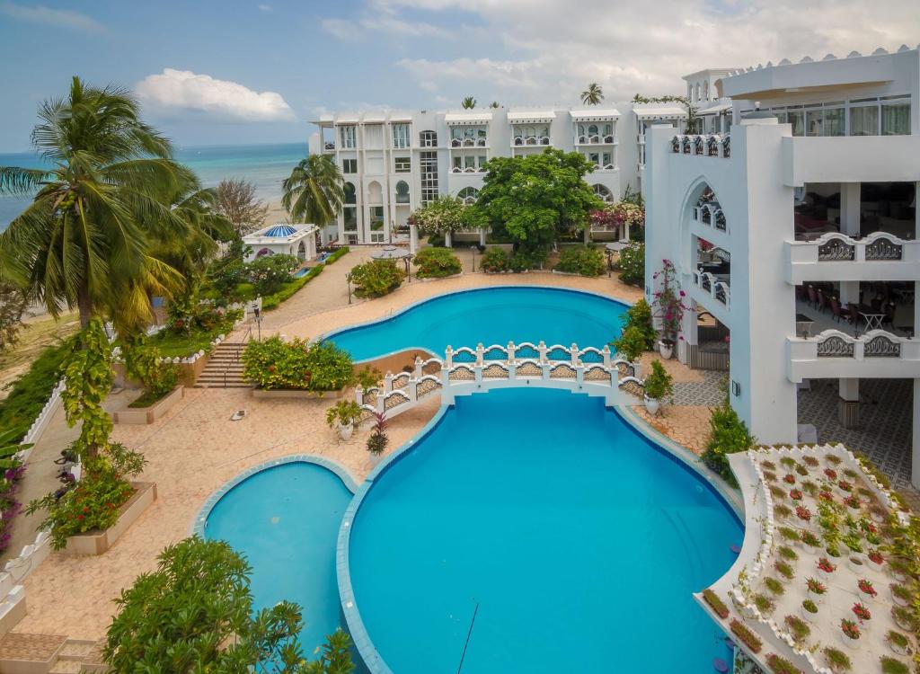 Main Swimming Pool